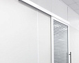 Система для раздвижных межкомнатных дверей с толщиной полотна 40 мм; весом до 60 и до 120 кг.
Крепление может осуществляться к перегородке, стене или потолку.