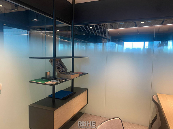 Офис Рише перегородки Twin Градиент тонировка Двери Intero  (3).JPG