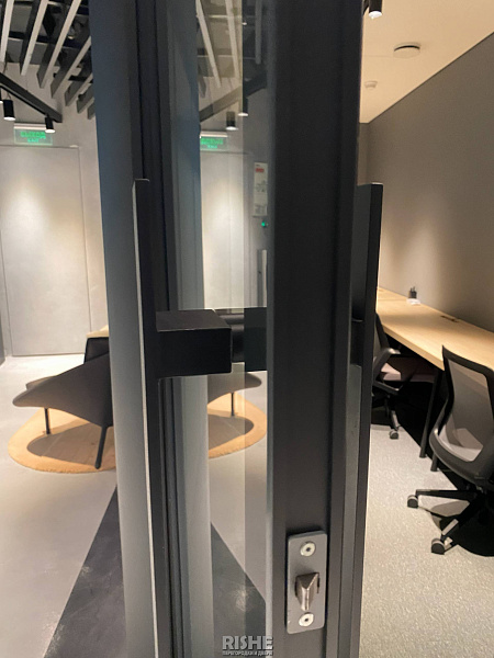 Перегородки с остеклением на всю высоту  (6).JPG