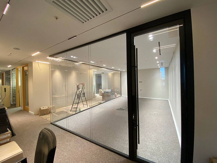 Стеклянные перегородки RISHE 114149_7.JPG