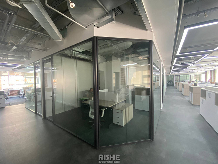 Стеклянные перегородки RISHE-S8 Twin и двери Vitero IMG_8616.jpg