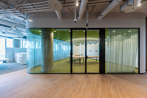 Перегородки TWIN с радиусным стеклом 10мм Перегородки TWIN с радиусным стеклом 10мм