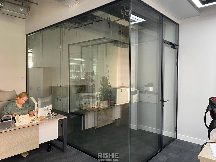 Стеклянные перегородки RISHE-S8 Twin и двери Vitero IMG_8541.jpg