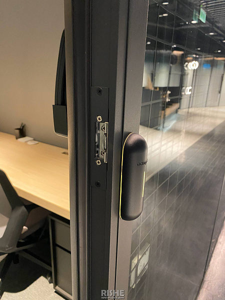 Перегородки с остеклением на всю высоту  (4).JPG