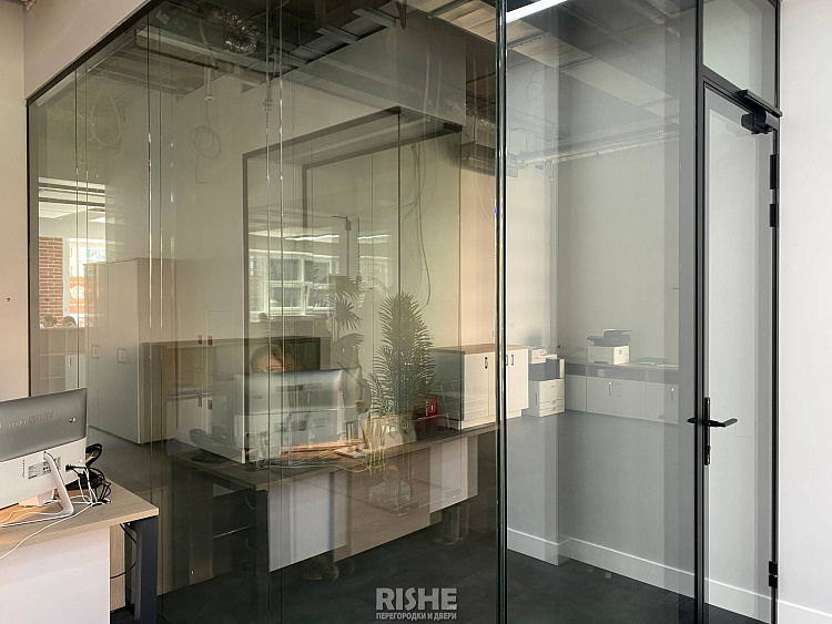Стеклянные перегородки RISHE-S8 Twin и двери Vitero IMG_8543.jpg
